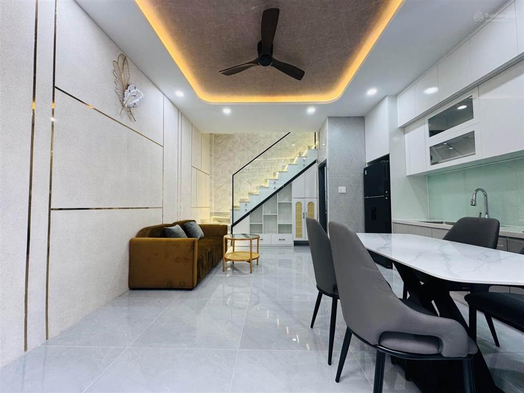 Nhà mới 3 lầu (dt 4.5 x 7) 3pn hẻm 3.5m phan huy ích gò vấp giá 3.18 tỷ