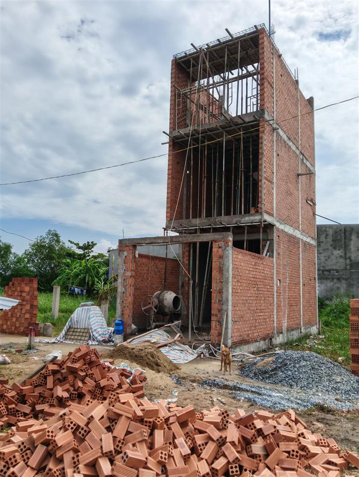 Bán đất rẻ long hậu 4*12,5m, chỉ 1 tỷ 280 triệu, shr, kế sg village, t&t millenia, sát lê văn lương