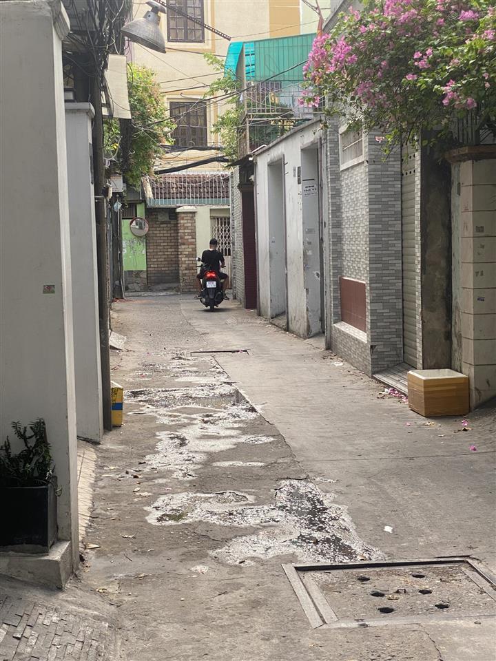 Bán nhà phú nhuận 5 tầng 7,9 tỷ chủ muốn đổi nhà lớn hơn,