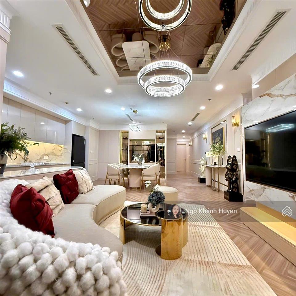 Bán nhanh siêu phẩm 4 phòng ngủ 150m vinhomes central park nội thất cao cấp, hiện đại