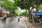 Bán gấp nhà mặt phố Mậu Lương, 40m2, mặt tiền 4,7m, vỉa hè rộng, vị trí đẹp, kinh doanh tốt, giá 10,5 tỷ
