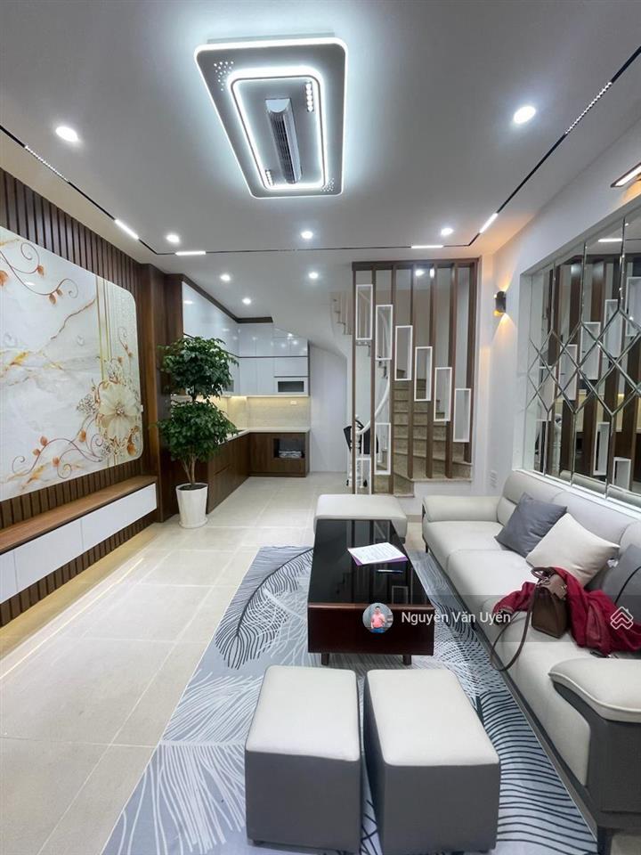 Bán nhà phố doãn kế thiện, cầu giấy. nhà đẹp 2 thoáng, gần phố, ô tô 2 tấn đỗ cửa. 39m² x 5 tầng
