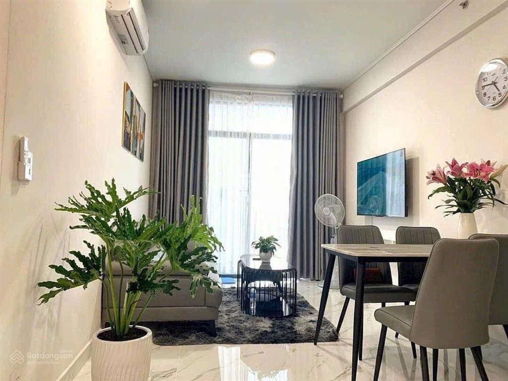 Bán gấp căn hộ res 11, quận 11, 75m2, 2pn, có sổ hồng, giá bán đúng giá 4.9 tỷ, 0903 833 ***