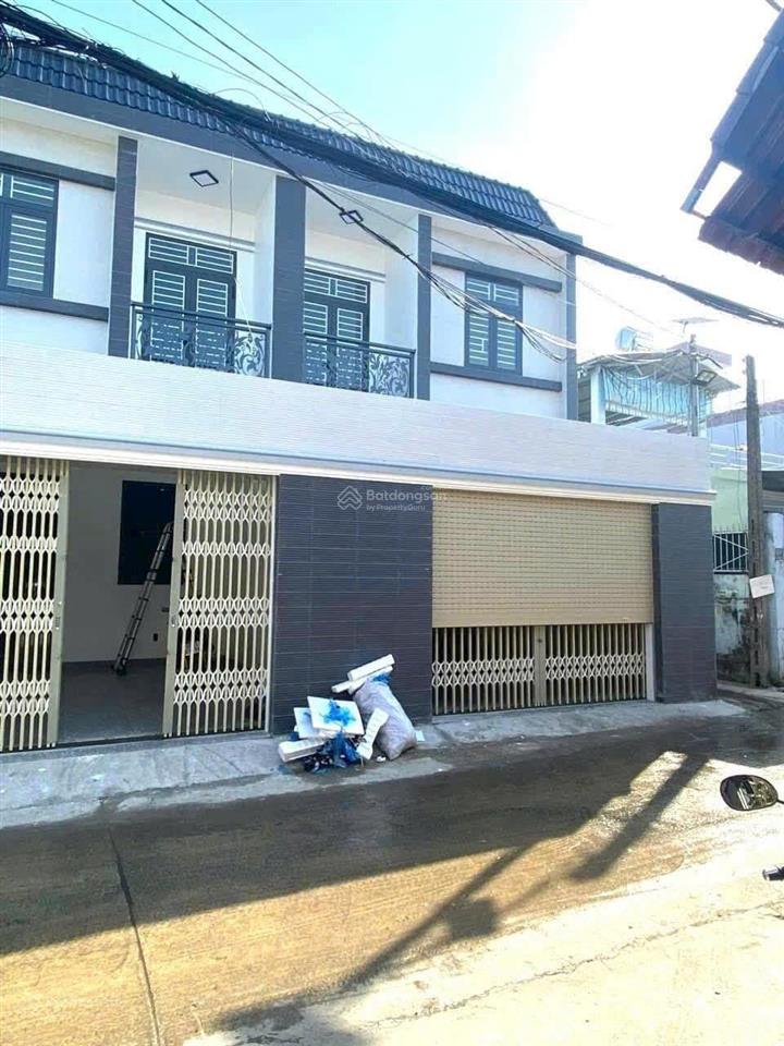Bán nhà 1 trệt 1 lầu, sổ riêng 80m2, đường xe tải, gần chợ đồn. bửu hòa