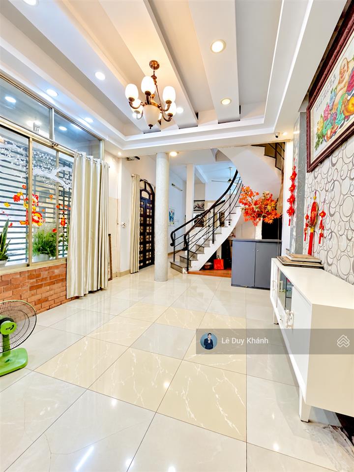 Gấp định cư "13 tỷ giảm về 10,39 tỷ" bán nhanh nhà 4 tầng (4,2m x 22m) lô góc ngay đh hồng bàng