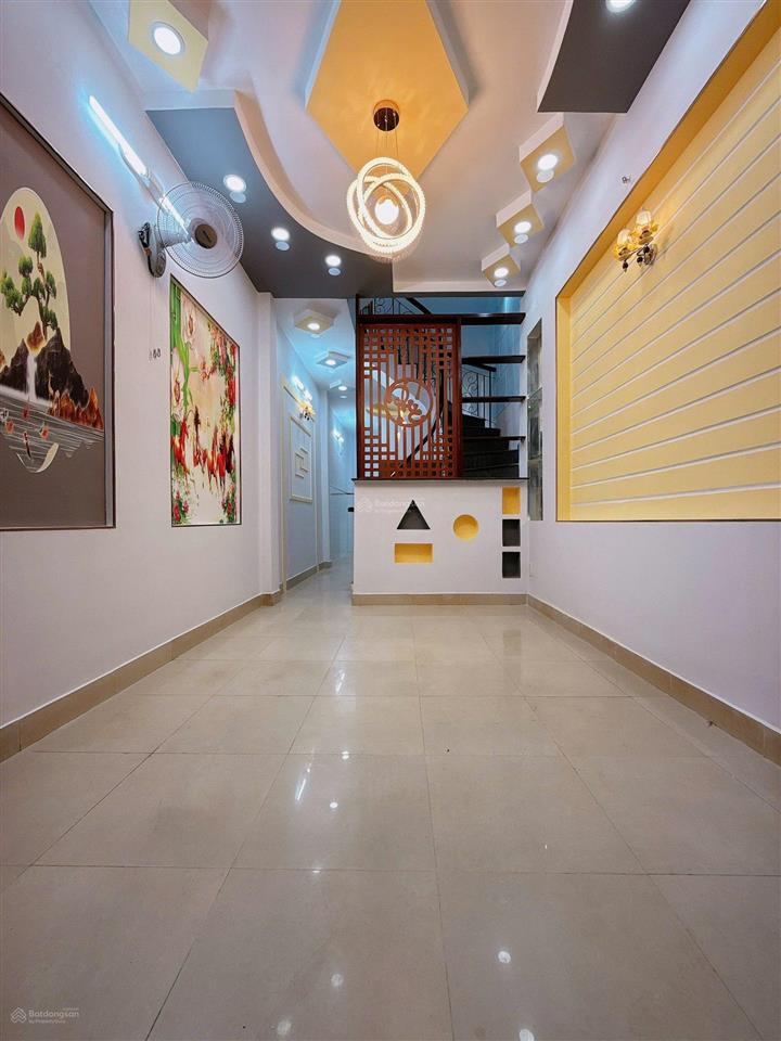 Nhà mới q11 âu cơ xách vali vô ở hẻm 6m thông căn cực hiếm 3 tầng 6,x tỷ