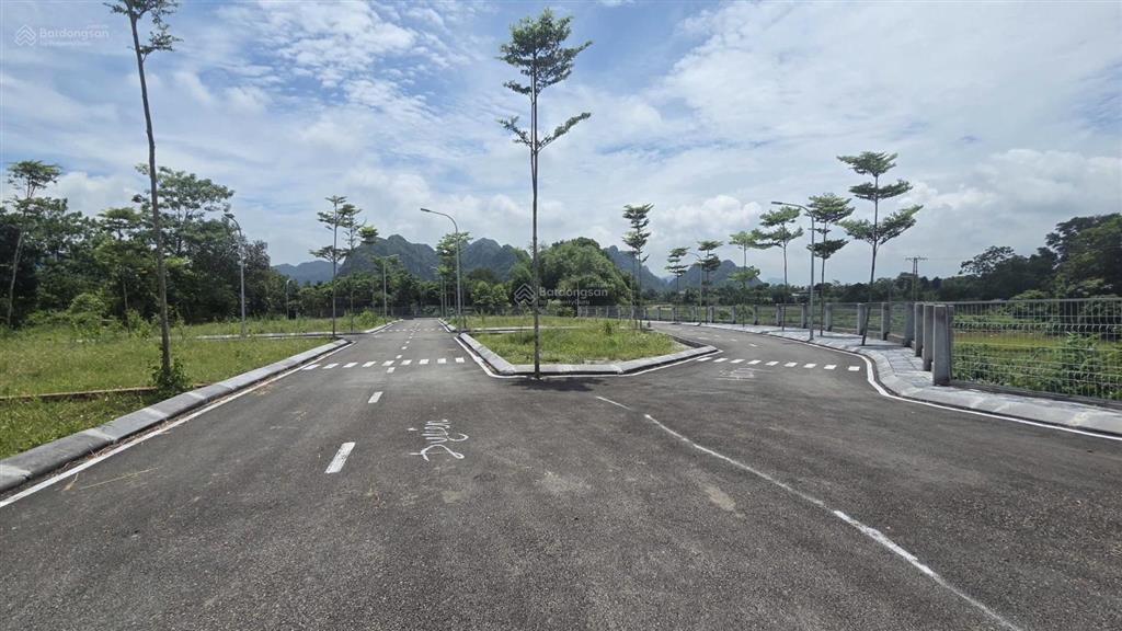 Bán đất mặt đường 80m² lạc thủy, hòa bình chỉ 600 triệu