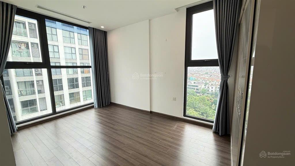 Bán cc căn góc 2pn 2wc tại vinhomes symphony 7,5 tỷ, 75 m2 ban công tây bắc call/zalo 0915 159 ***