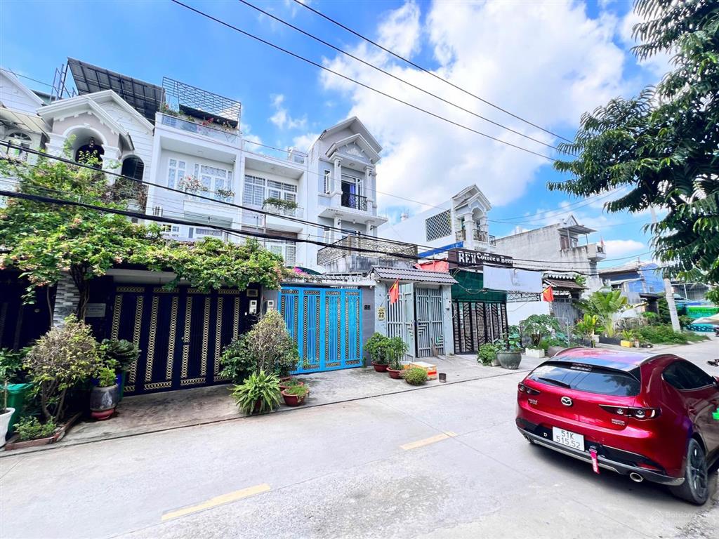 Bán gấp lô đất (shr) mặt tiền thạnh lộc 57 ngay chợ đường, 64,6m2 full thổ cư, đường 7m