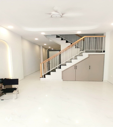 Cần bán nhà thông, Trường Chinh, phường 14, Tân Bình, 60m2, 3 tầng, chỉ 8,8 tỷ