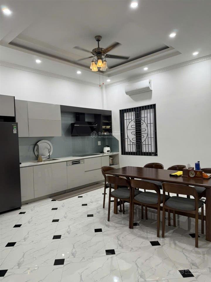 Nhà đẹp khu tđc giang biên 90m giá 19 tỷ hướng đn kinh doanh