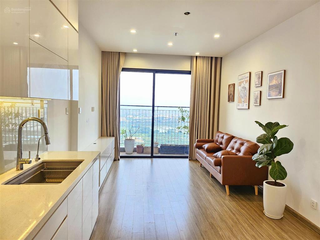 Chủ gửi bán căn 2pn 2wc pavilion, full đồ, view hồ, giá tham khảo tốt trong khu vực