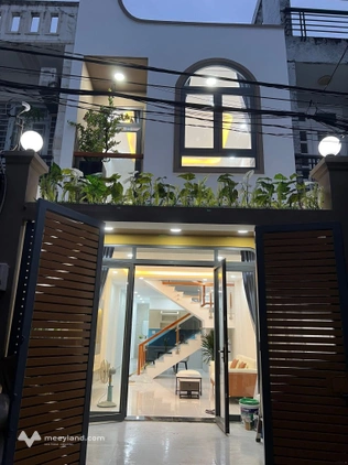 Kẹt vốn bán gấp nhà riêng 39m2, tại Bàn Cờ, phường 3, quận 3