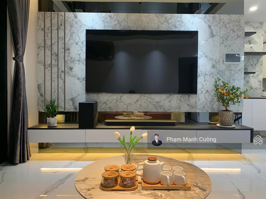 Chủ nhà gửi bán căn hộ 3pn/105m2 + 9.5 tỷ full nội thất sunshine city rõ ràng còn hàng