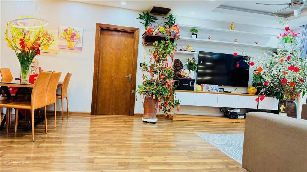 Giá chốt 9 tỷ 3 ngủ, 2wc iris garden cần bán trong tháng 6