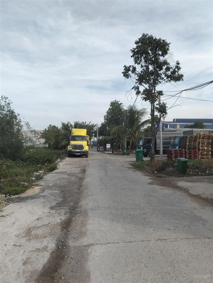Hàng xây kho xưởng 2000m2 đất skc thanh phú bến lức đường container