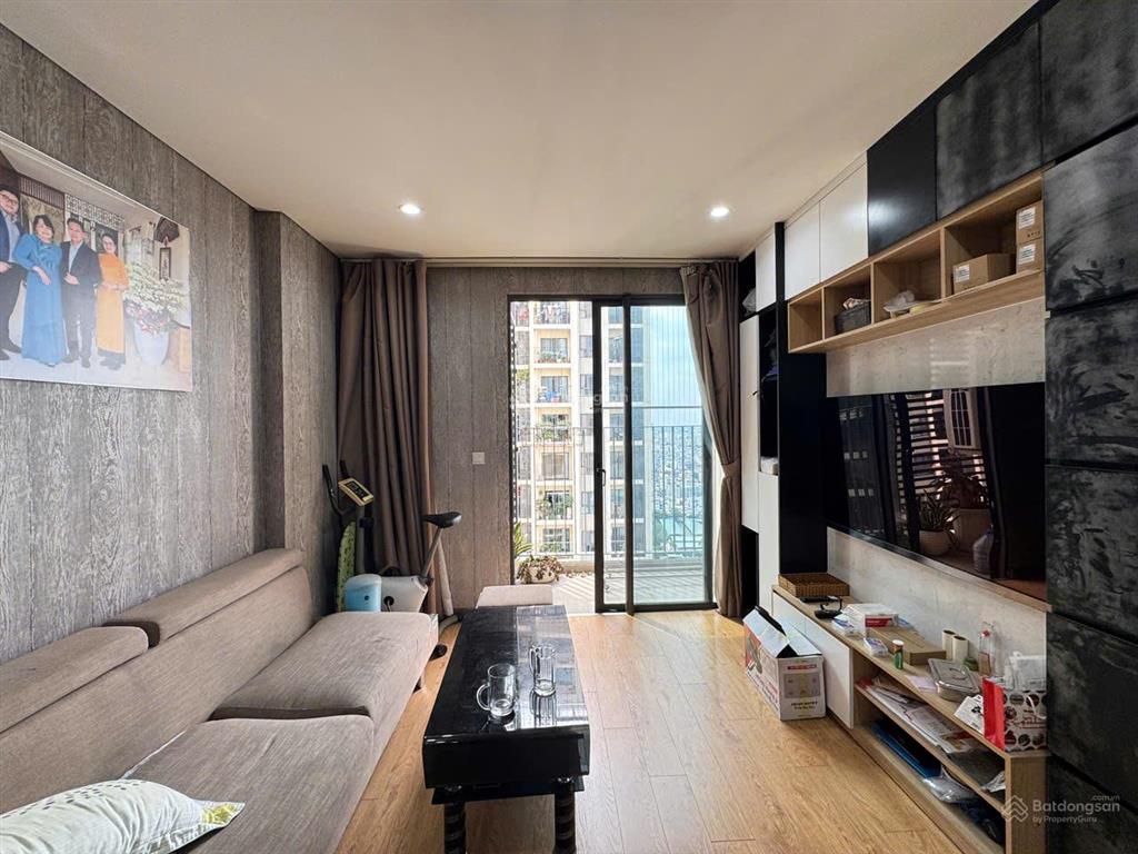 Chuyển nhượng căn 2pn (86m2) đầy đủ nội thất tầng cao, sẵn sổ hồng tại hà đô centrosa. tấn đại