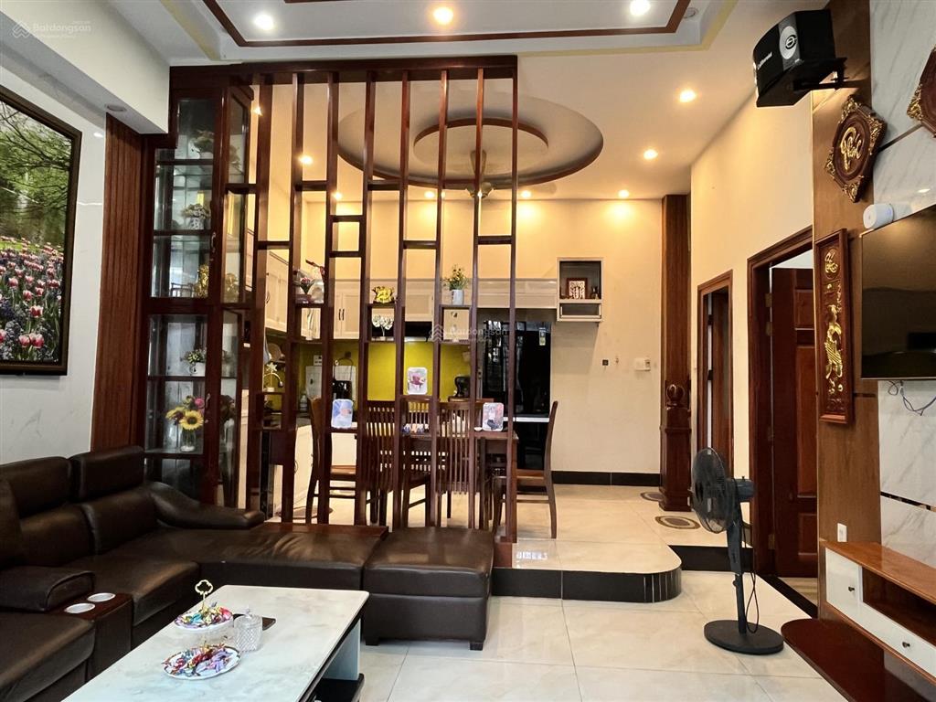 Bán nhà 4 phòng ngủ hẻm 388 đường nguyễn văn cừ, p tân an, cần thơ gần đại học y dược cần thơ