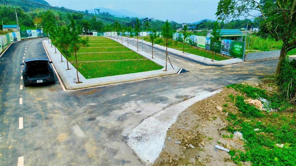 Bạn nghĩ sao đất 1.8 tỷ 100m2 full thổ cư tại trung tâm xã phú cát hòa lạc gần đại học quốc gia