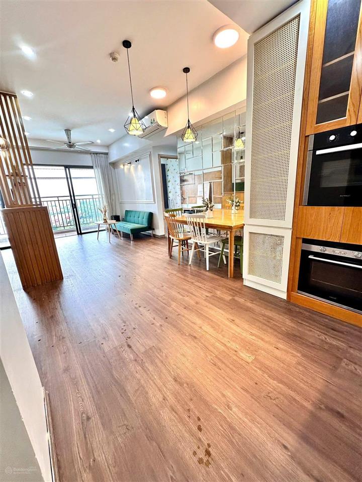 Bán căn hộ 3pn/ 105m2. the sun avenue đã có sổ hồng. giá 9.9 tỷ bao thuế phí. 0901 386 ***