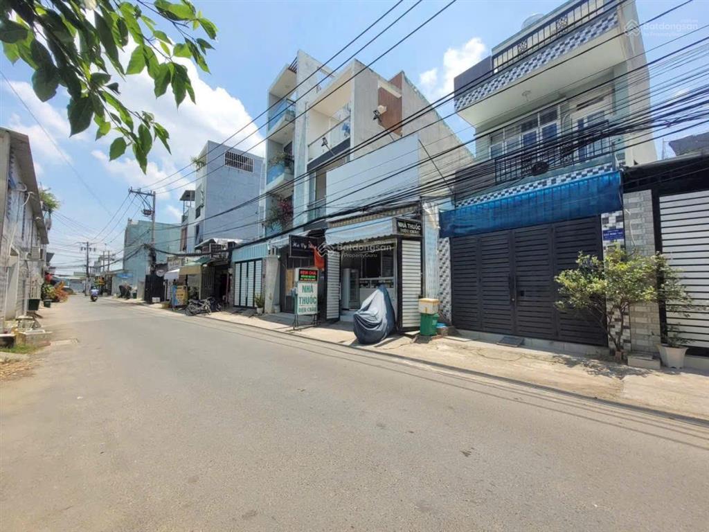Bán đất mặt tiền hẻm ô tô gần cầu xây dựng giáp quận 2 61m2 sổ hồng riêng xdtd 0764 994 ***