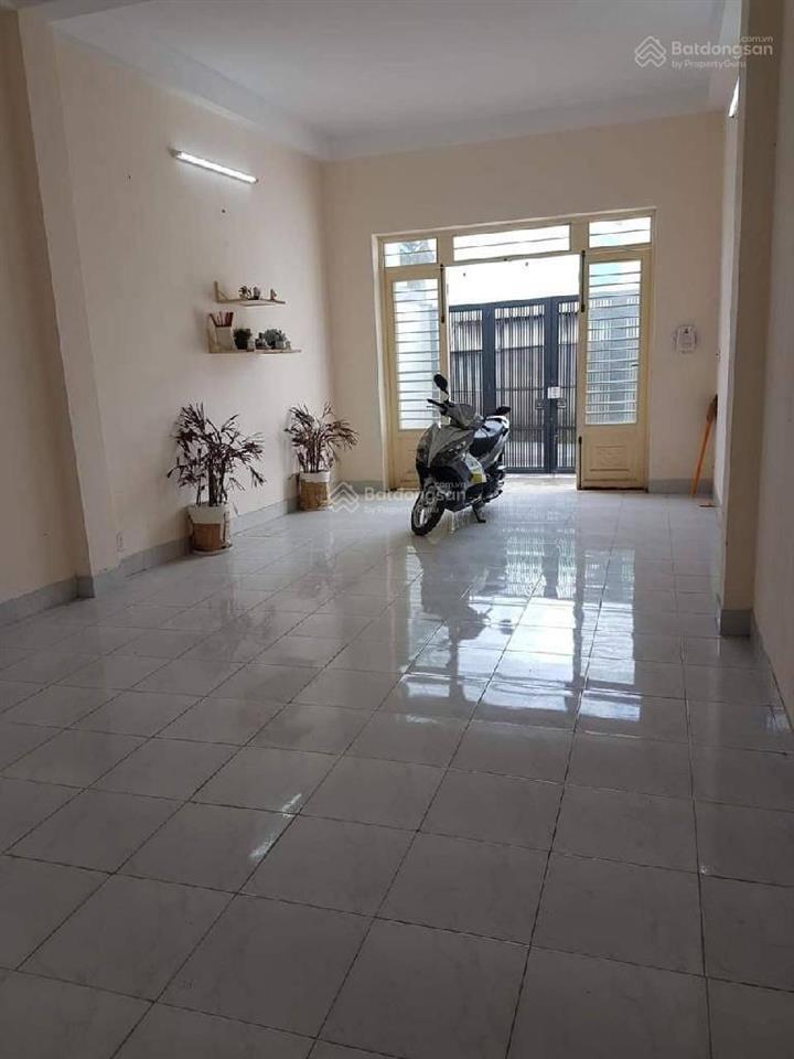 Bán nhà 3 tầng 150m2 đất gò cát, p phú hữu, quận 9 hxh thông 6,8 tỷ sổ hồng riêng 0764 994 ***