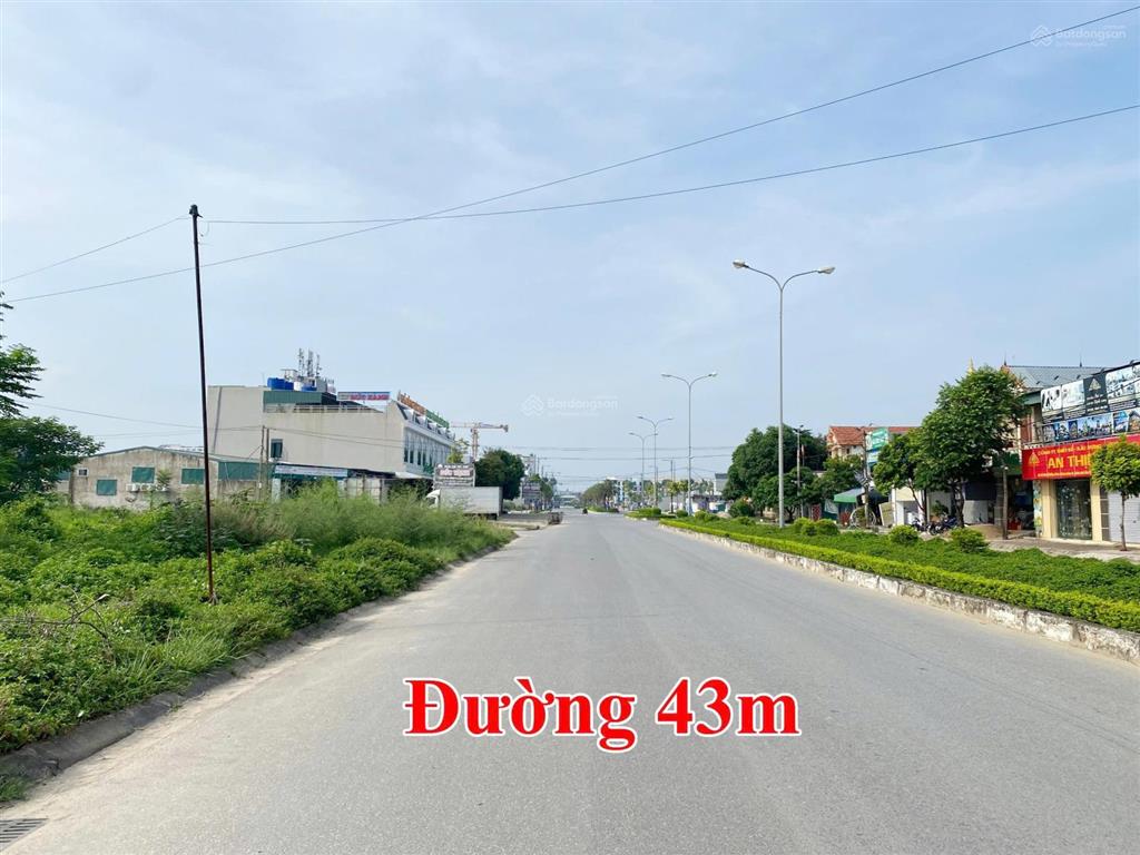 Siêu phẩm đất biển 200m2 sầm sơn vị trí kế quảng trường, giá đầu tư 9,6 tỷ