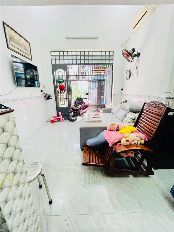 Gò vấp hxh thống nhất cách mt chỉ 100m shr hoàn công chỉ 3.99 tỷ thương lượng