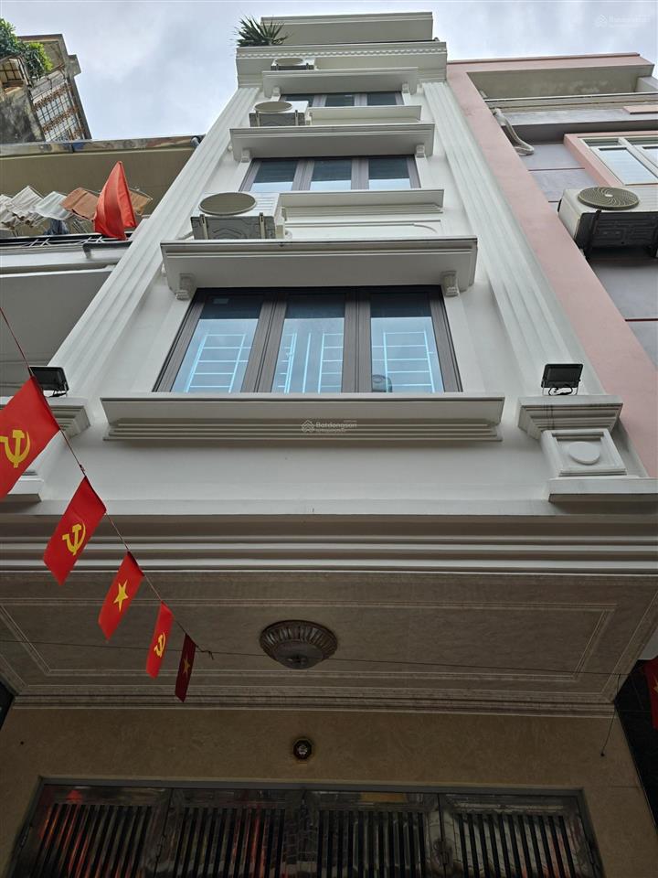 Giảm giá 1 tỷ nhà riêng nguyễn khánh toàn, cầu giấy ô tô vào nhà, 51m, 4 tầng chỉ còn 13 tỷ 9