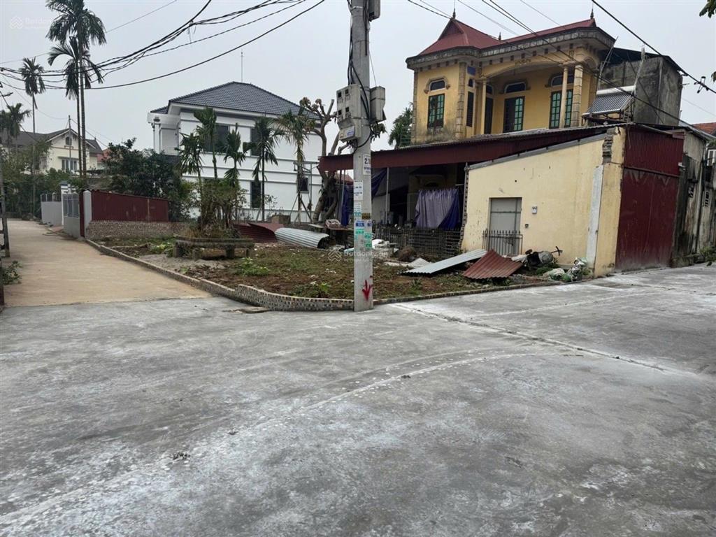 Đất mễ sở, văn giang lô góc, ô tô vào đất thoải mái, thông số đẹp,gần nhà văn hoá, sân vận động pvf