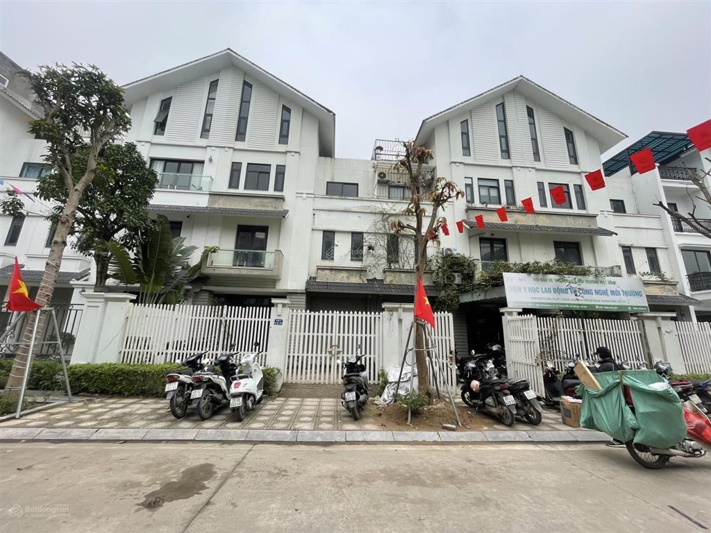 CHỦ GẤP BÁN GIẢM NGAY 2 TỶ! NHÀ ĐẸP 160M2 MẶT TIỀN 8M, ĐANG CÓ DÒNG TIỀN 30TR/THÁNG.LH 0975623555
