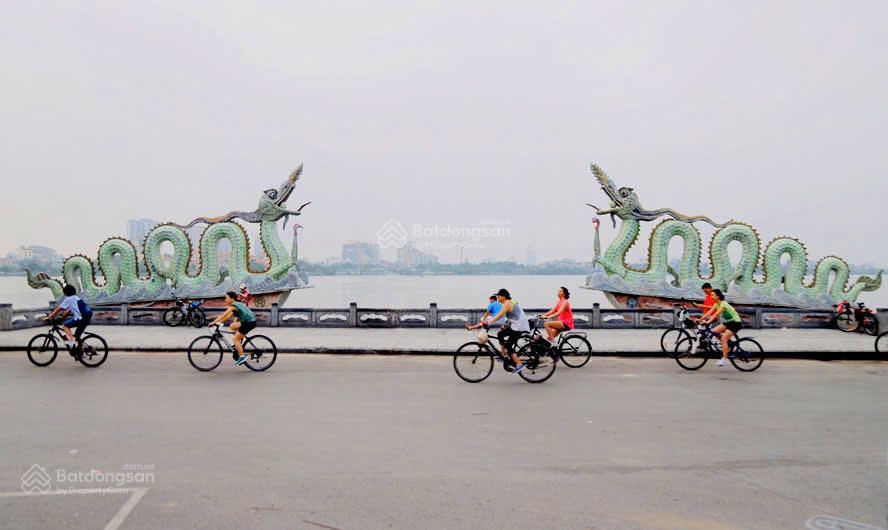 7.5 tỷ cho căn 2 ngủ 76m2 view hồ tây tại tòa c18 quận tây hồ, full nội thất, sổ đỏ lâu dài