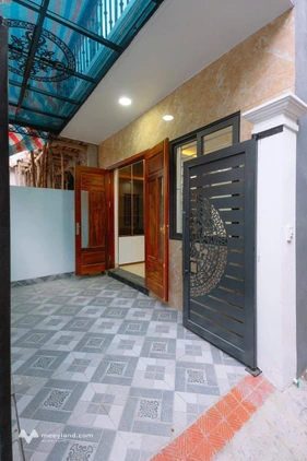Bán nhà Đan Phượng, Hà Nội 58m2, 4 tầng, 4 phòng ngủ nội thất full, sân riêng để xe, ngõ ô tô đỗ