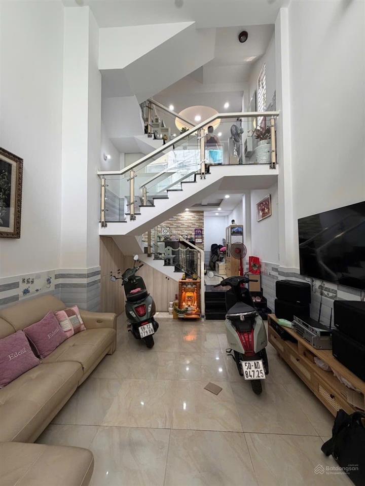 Nhà đẹp phan xích long hẻm xe hơi căn góc 2 mặt thoáng 9,xtỷ