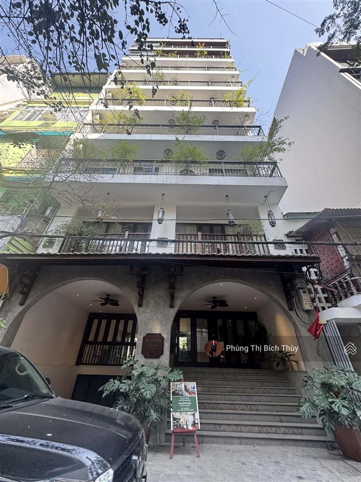 Bán biệt thự 8 tầng, mặt phố tây hồ, sân vườn, view hồ, kinh doanh, có hầm, 500m2, mt 13m, 198 tỷ