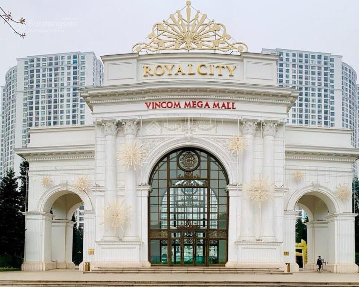 Căn đẹp hiếm royal city 86.8m² 2pn 2vs view bể bơi ban công đông nam
