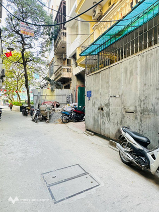 Bán nhà mặt ngõ 102 đường Trường Chinh - 70m2 - 6 tầng - thang máy