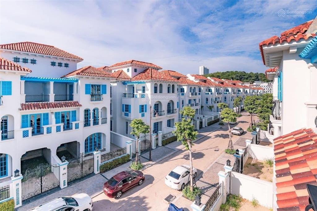Bán biệt thự song lập feria tại trung tâm dl bãi cháy sổ cầm tay