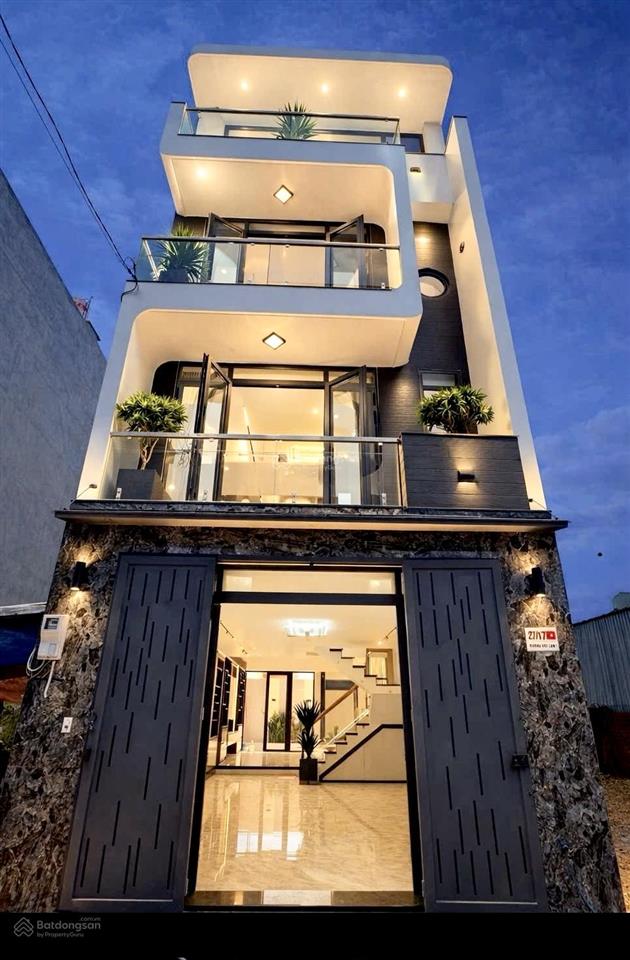 Bán nhà gần trường cấp 3 bà điểm, 1 lửng 2 lầu sân thượng