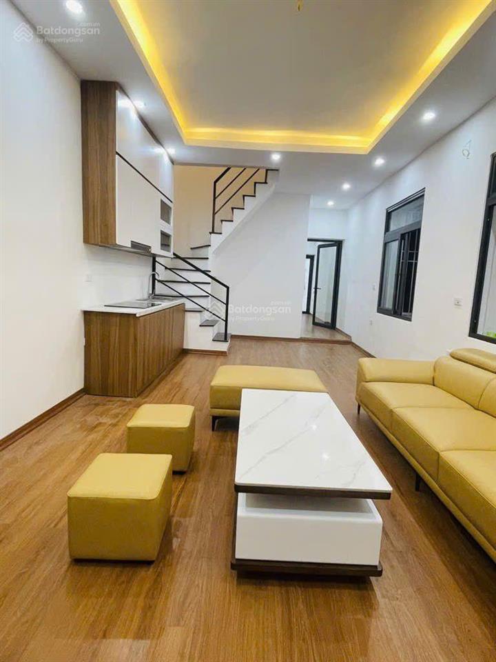 Bán gấp tập thể penhoues đại học sư phạm, phố trần quốc hoàn 120m 3 ngủ, 2wc full nội thất
