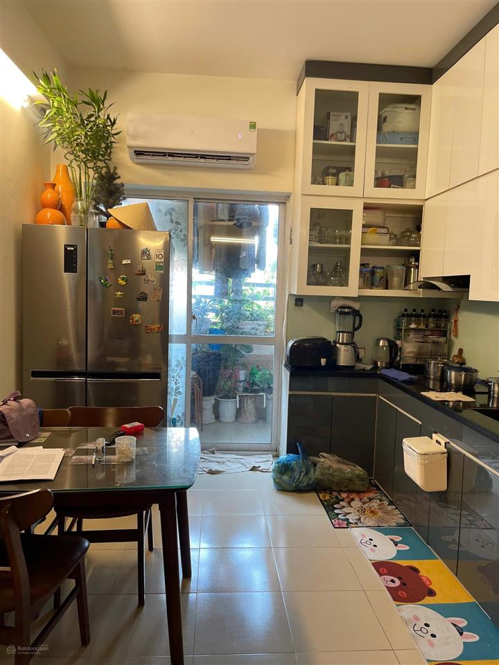 Bán chcc cti2 tháp b kđt vĩnh hoàng. dt 65m2. 2pn + 1wc. giá 3,35 tỷ. 0964 835 ***