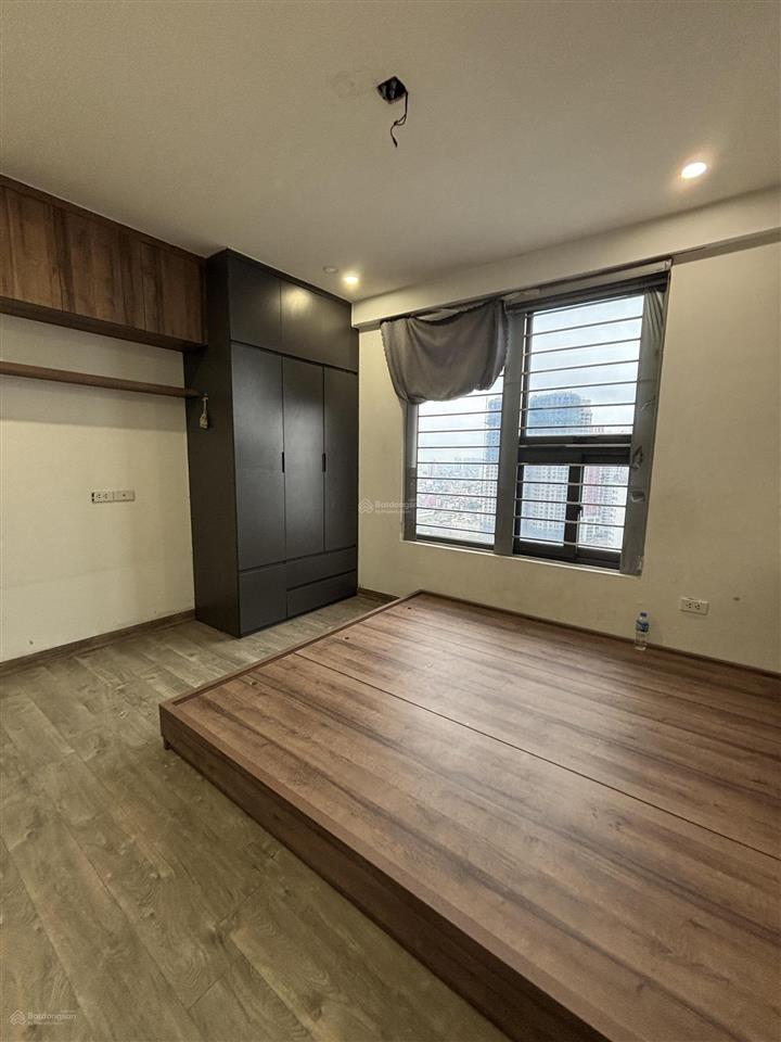 8,55 tỷ 3pn 2vs, 100m2, full đồ liền tường, sky central 176 định công 0978 164 ***