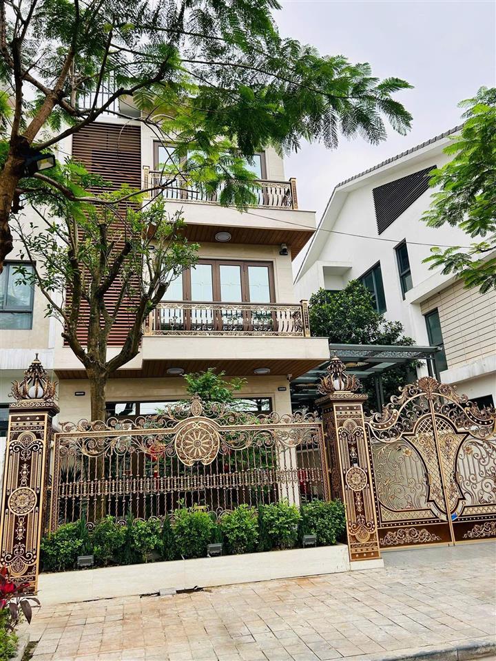 Chính chủ cần bán gấp căn biệt thự an vượng. hoàn thiện full nội thất. 0983 983 ***