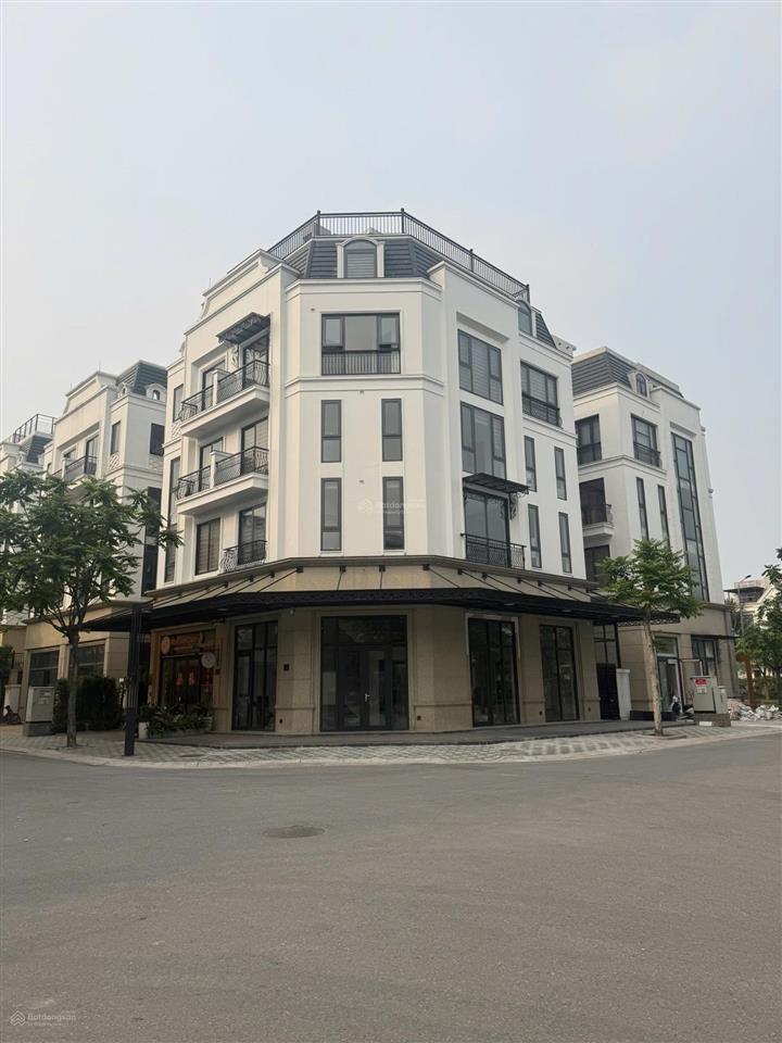 Bán biệt thự the diamond point, lô góc 2 mặt tiền, 110m2, 5 tầng, mặt tiền 7.8m, giá 46 tỷ