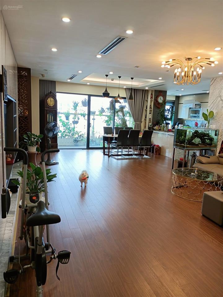 Tôi cần bán chung cư sông đà tower, 131 trần phú, 154m2, 3 phòng ngủ, 2 vs, nhỉnh 7 tỷ