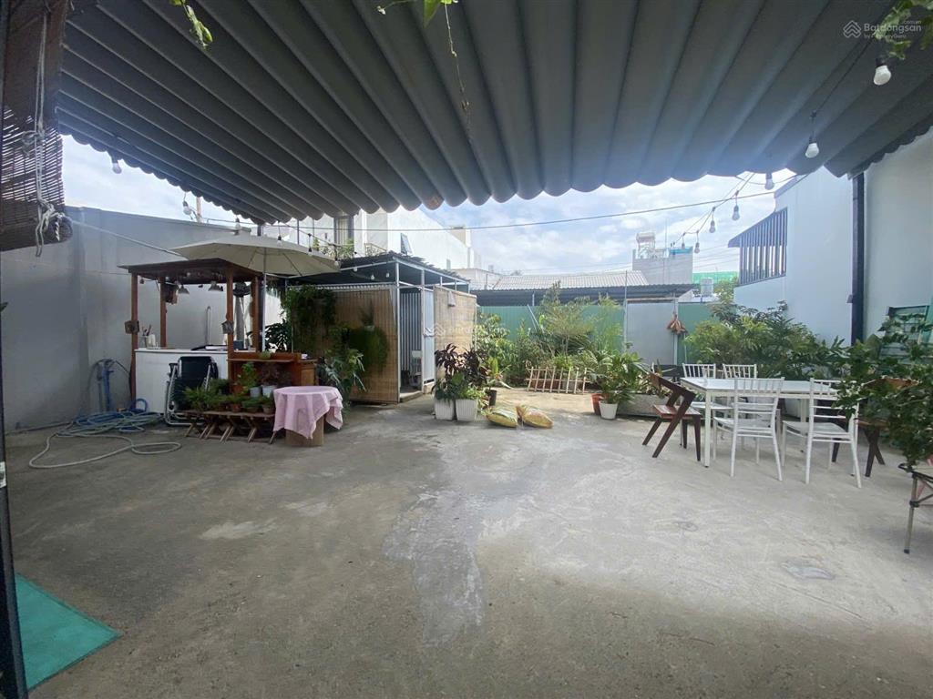 Bán nhà mt lê lợi kinh doanh sầm uất nở hậu 10m tài lộc hơn 200m2 thị trấn hóc môn 21 tỷ