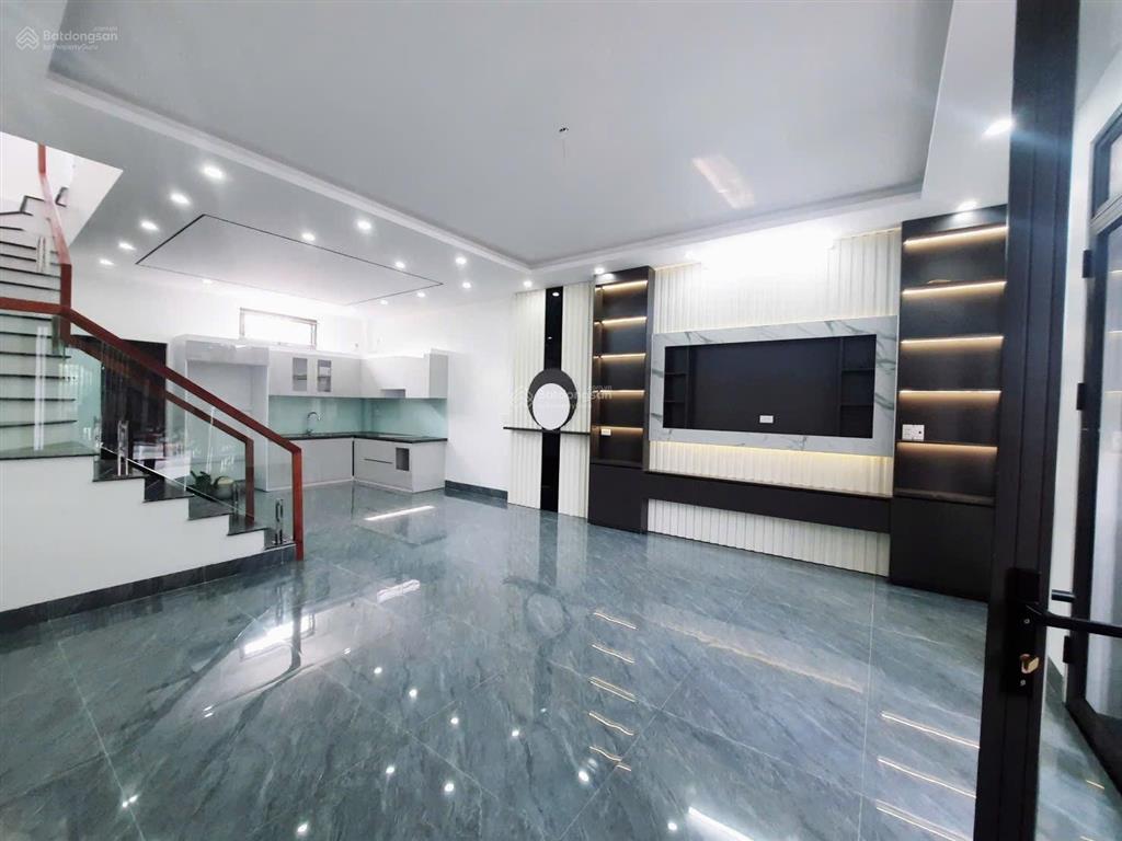 Chính chủ gửi bán nhà điện biên. ô tô đỗ cửa giá nhỉnh 2 tỷ