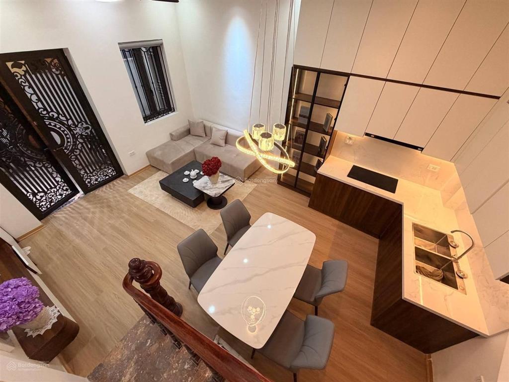 Siêu hấp dẫn! nhà ngọc khánh, ngõ thông, sdcc, ko quy hoạch, nhà đẹp, full nội thất 34m2 x 5t