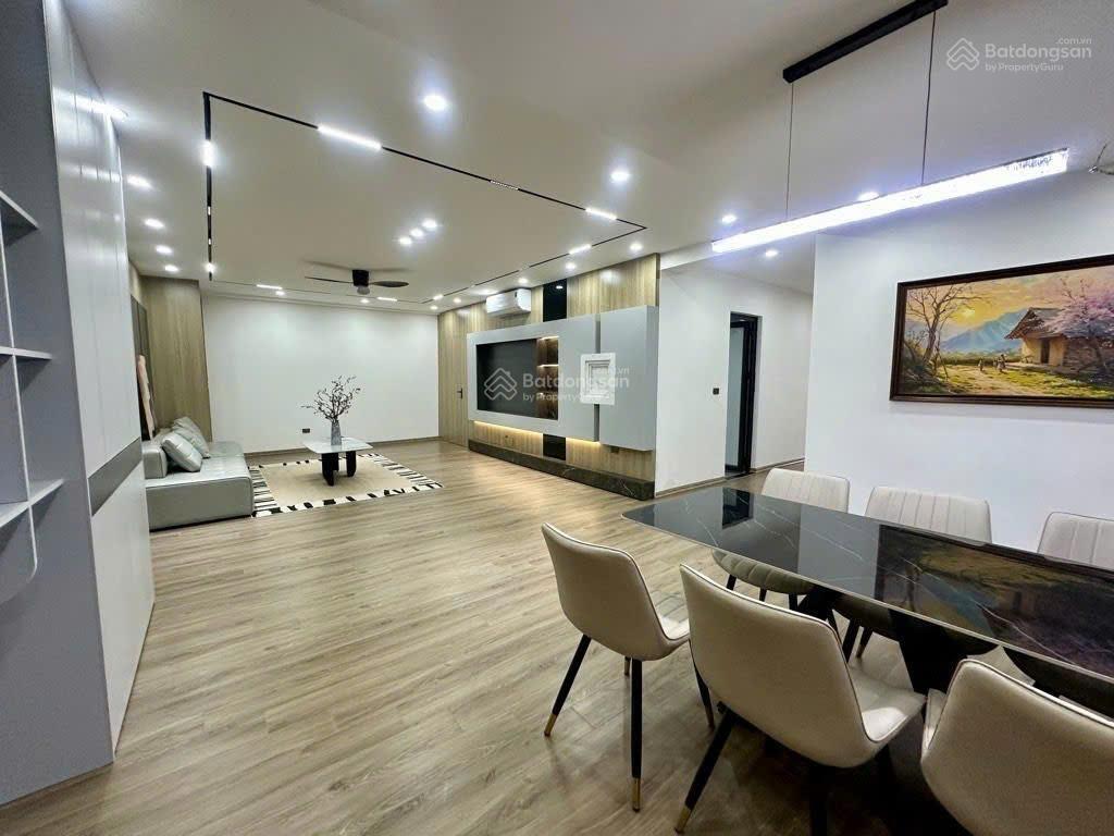 BÁN LIỀN KỀ A20 KĐT GELEXIMCO LÊ TRỌNG TẤN.DT 105M. 4 TẦNG. GIÁ 23,3 TỶ. LH 0975623555