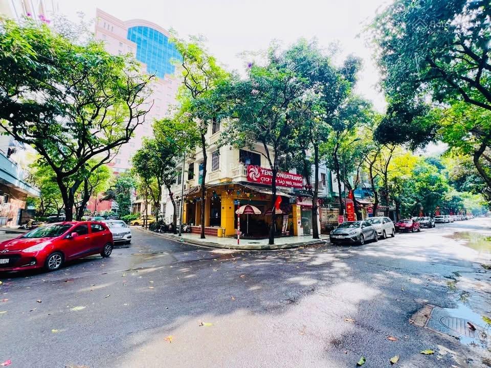 Chủ cần bán gấp nhà biệt thự kđt mỹ đình 100m, mt 8m, thang máy, gara ô tô giá 38 tỷ 0968 371 ***